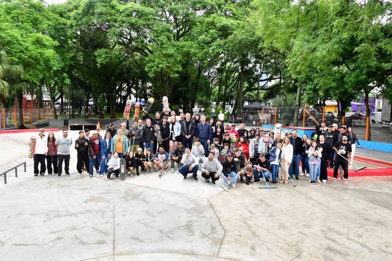 Revitalização da Praça Leônidas Ribas recebeu investimento superior a R$ 1 milhão