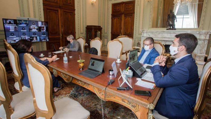 Governo mantém cogestão, mas amplia restrições 