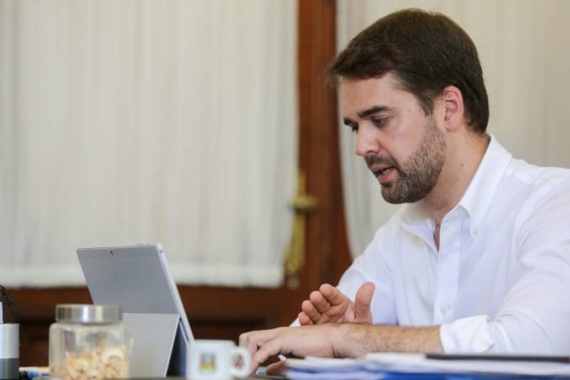 Leite decide pela suspensão da cogestão e todo RS terá bandeira preta 