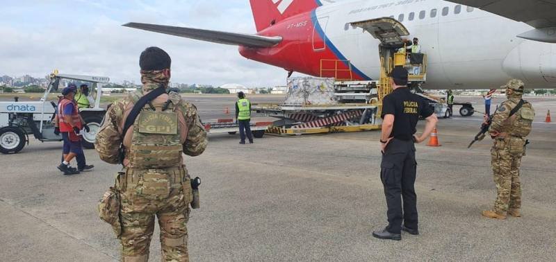 RS recebe lote com 174,8 mil doses da CoronaVac contra a Covid-19