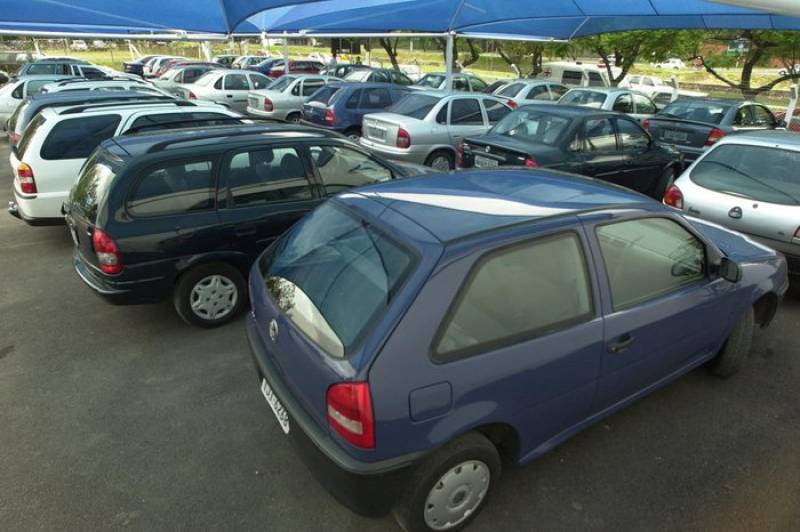 Senado aprova isenção de IPVA para carros com 20 anos ou mais de fabricação