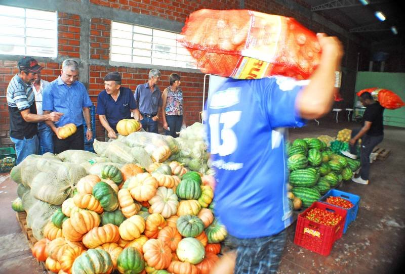 Fornecedores do PAA precisam assinar termo de compromisso até sexta-feira