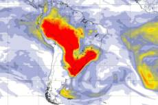 Chuva ajuda a limpar a atmosfera, mas fumaça dos incêndios retorna ao RS 