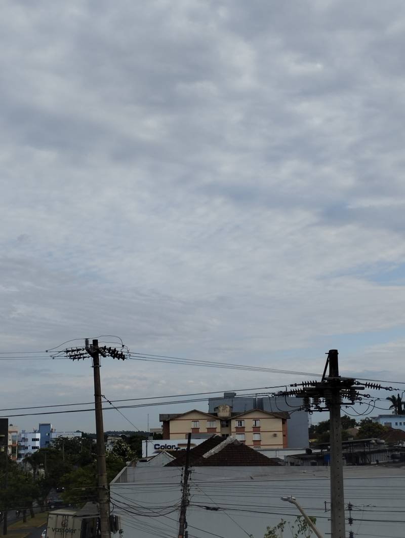 Semana começa com chuva no Rio Grande do Sul